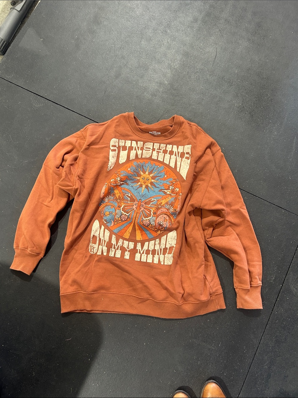 Hollister Rust Orange Graphic Crewneck Sweatshirt